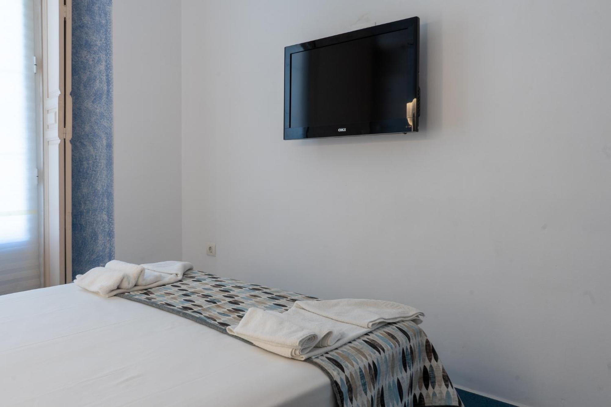 Mar Y Arte Apartamentos Malaga Ruang foto