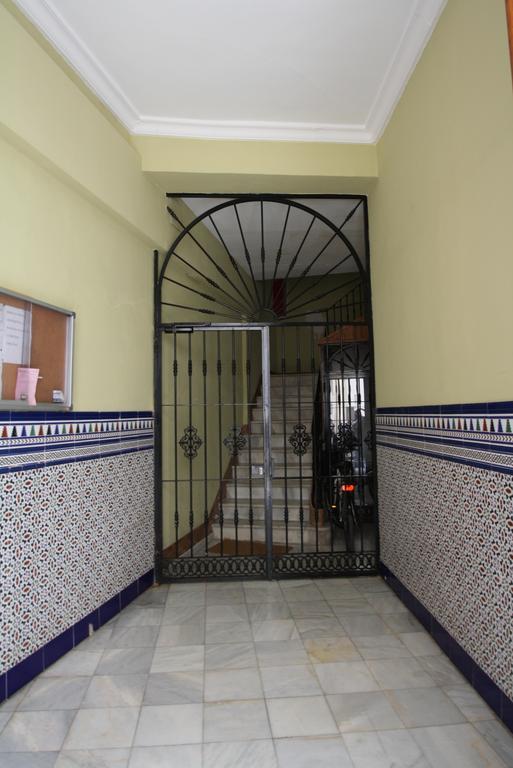 Mar Y Arte Apartamentos Malaga Bagian luar foto